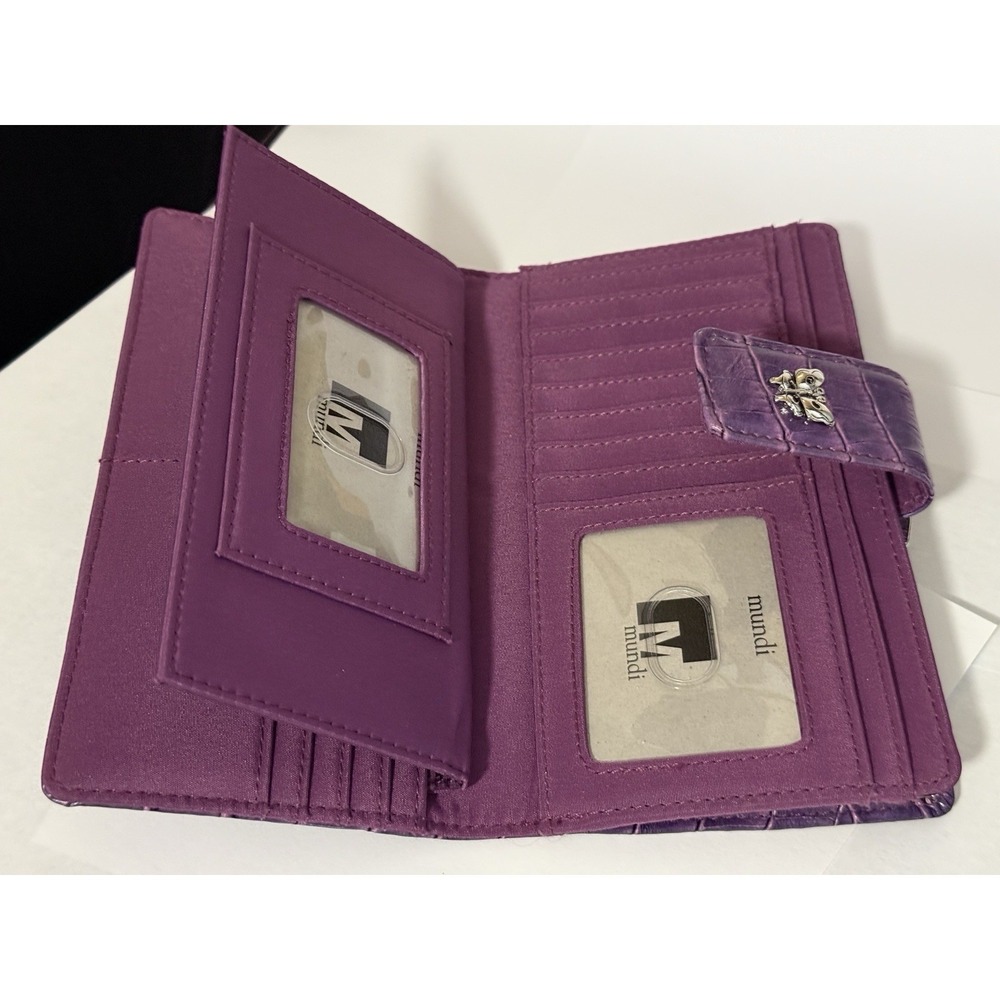 Large Mundi Purple w/ Butterfly Accent Women's Wallet - Picture 9 of 10
